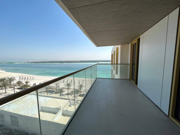 Beach Access / Brand New / Sea View / Balcony/Maid