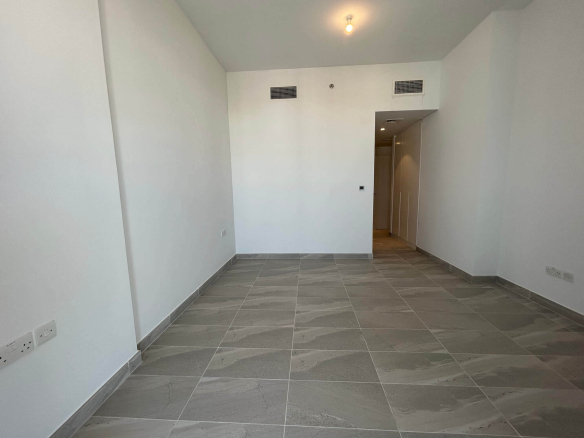 Beach Access / Brand New / Sea View / Balcony/Maid