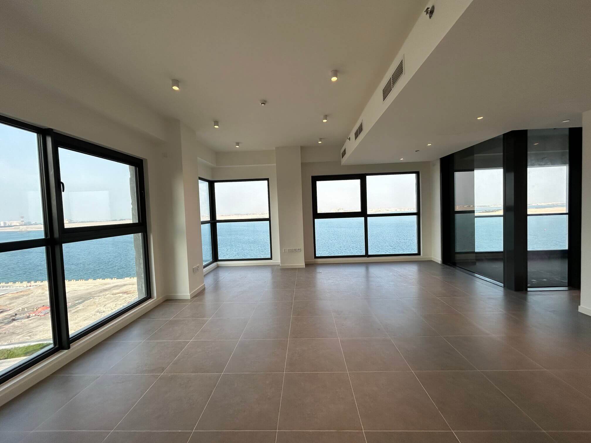 image00020 (1) Full Sea View / 3 BR + Maids / High ROI / Balcony